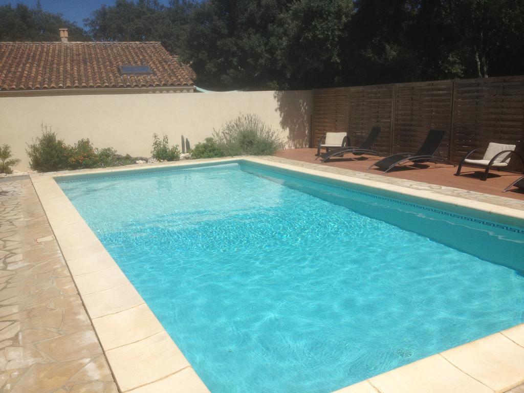 Villa A L'Est D'Uzes Saint-Siffret Exterior foto
