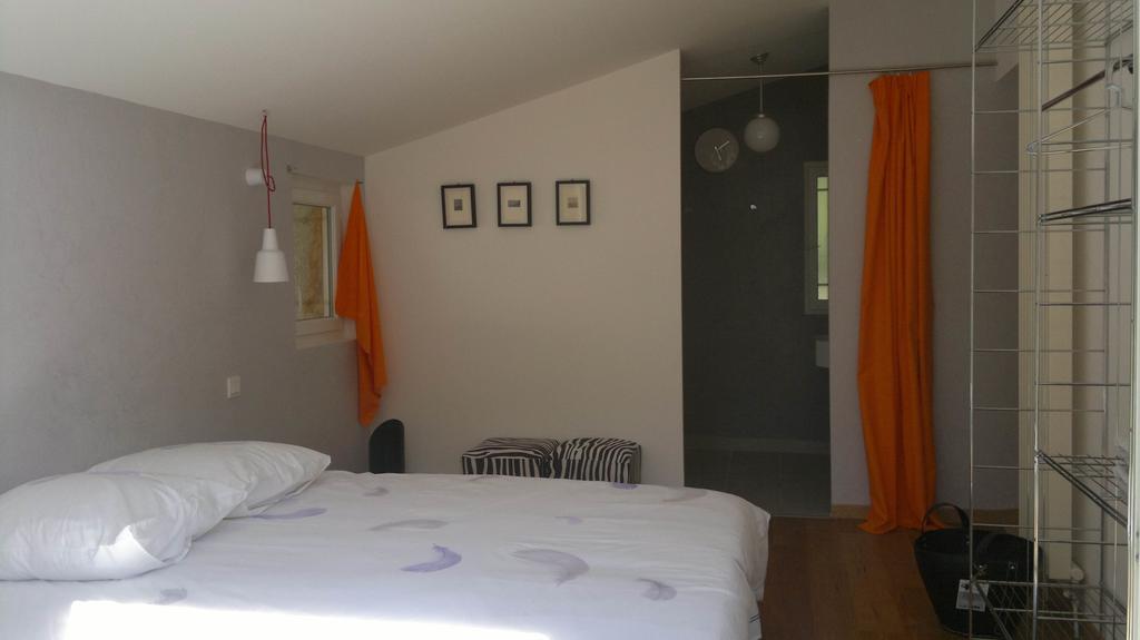 Villa A L'Est D'Uzes Saint-Siffret Zimmer foto